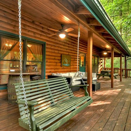 K6 Lodge Gather Around The Firepit Soak In The Hot Tub And Splash In The Creek Blue Ridge Exterior photo